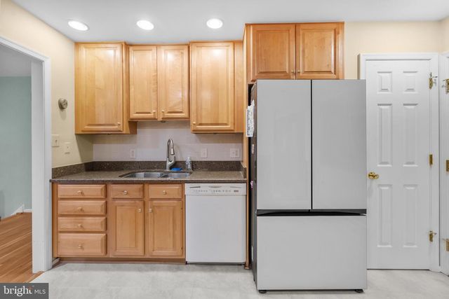 410 VICTORIA CT NW, Vienna, VA 22180