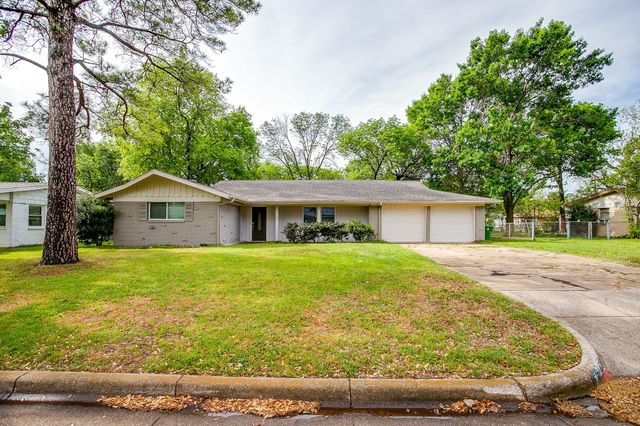 7828 Mary Frances Lane, North Richland Hills, TX 76180