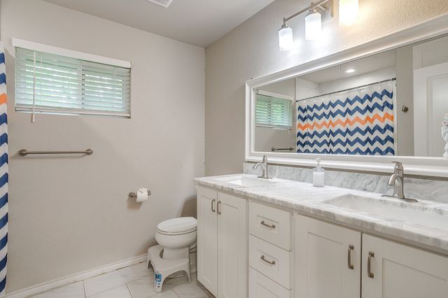 7828 Mary Frances Lane, North Richland Hills, TX 76180