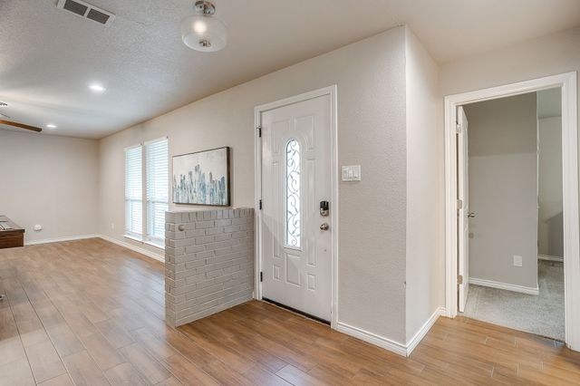 7828 Mary Frances Lane, North Richland Hills, TX 76180