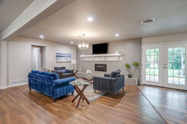 7828 Mary Frances Lane, North Richland Hills, TX 76180