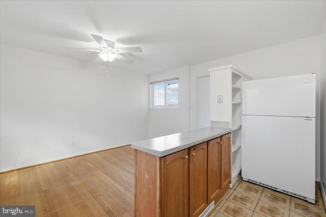 5039 8TH RD S, Arlington, VA 22204