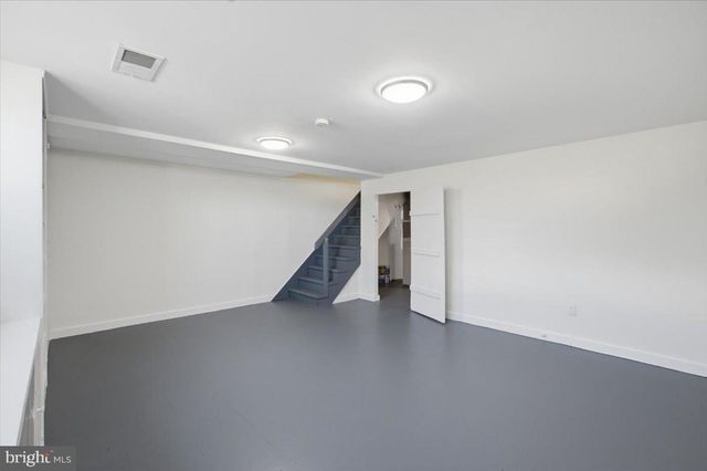 5039 8TH RD S, Arlington, VA 22204