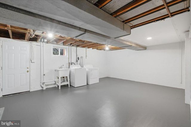 5039 8TH RD S, Arlington, VA 22204