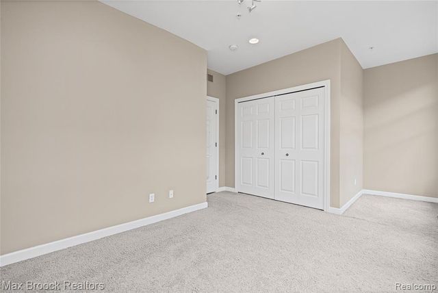 420 Lewis Court, Birmingham, MI 48009