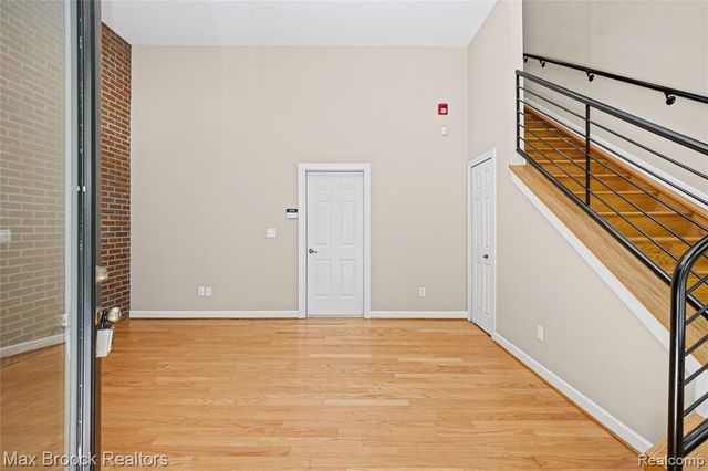 420 Lewis Court, Birmingham, MI 48009