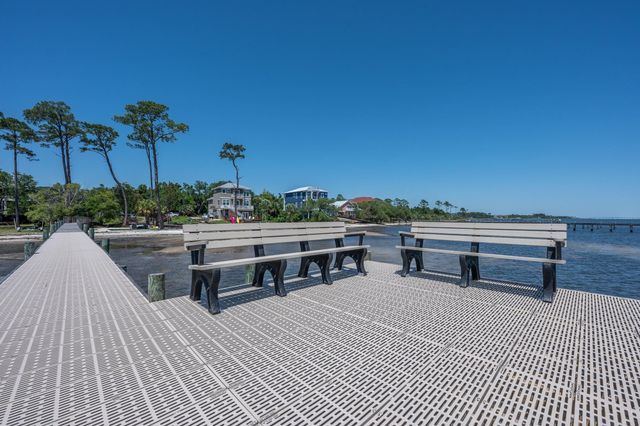1767 Magnolia Harbor Drive, Navarre, FL 32566