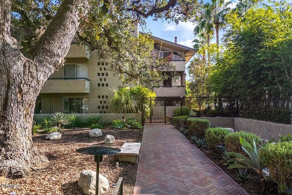 960 San Pasqual Street 110, Pasadena, CA 91106