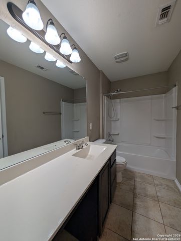 2096 BRANDYWINE DR, New Braunfels, TX 78130