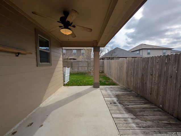 2096 BRANDYWINE DR, New Braunfels, TX 78130