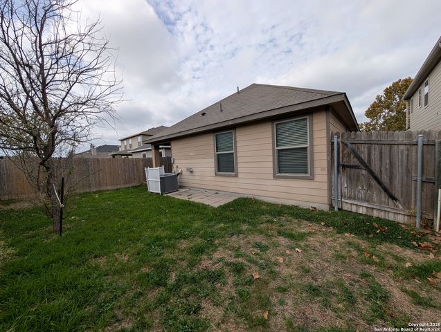 2096 BRANDYWINE DR, New Braunfels, TX 78130