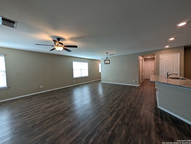 2096 BRANDYWINE DR, New Braunfels, TX 78130