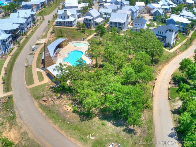 129 Lower Greenway, Carlton Landing, OK 74432