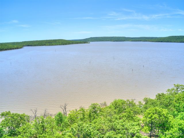 129 Lower Greenway, Carlton Landing, OK 74432