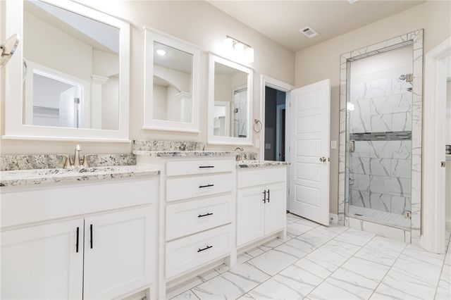 1600 Cherrie Street, Bentonville, AR 72713