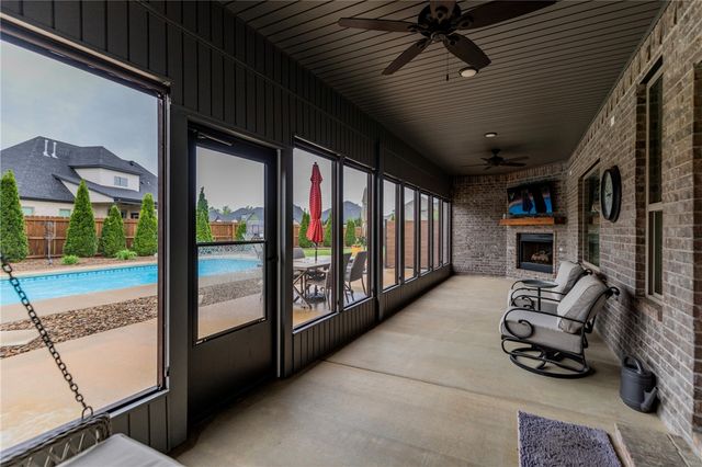 1600 Cherrie Street, Bentonville, AR 72713