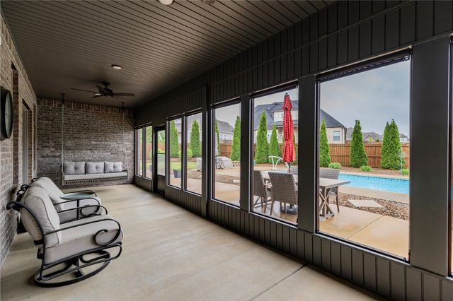 1600 Cherrie Street, Bentonville, AR 72713