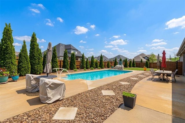 1600 Cherrie Street, Bentonville, AR 72713