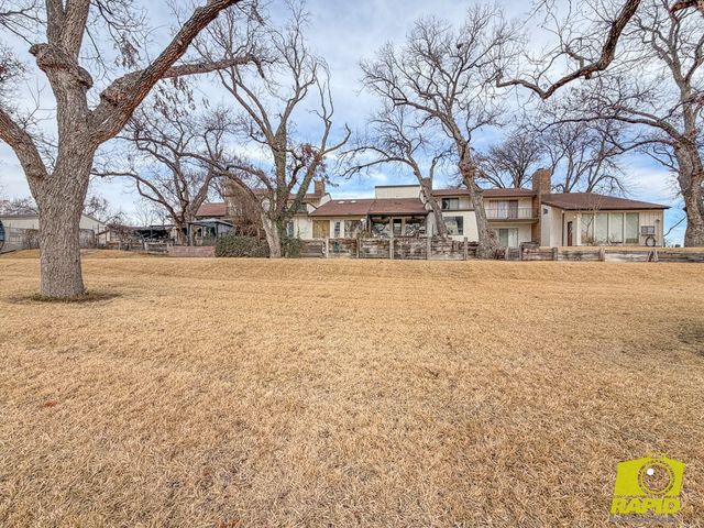 4221 River Bend Drive, San Angelo, TX 76903