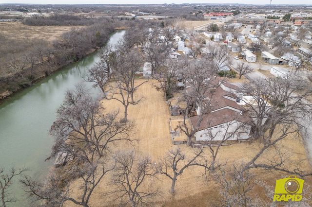4221 River Bend Drive, San Angelo, TX 76903