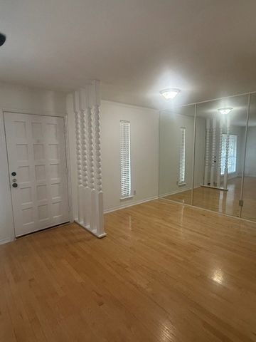 12888 montfort Drive 245, Dallas, TX 75230