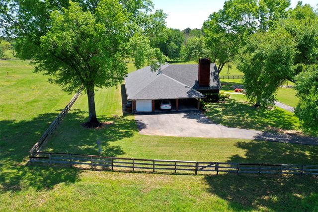 839 An County Road 320, Frankston, TX 75763