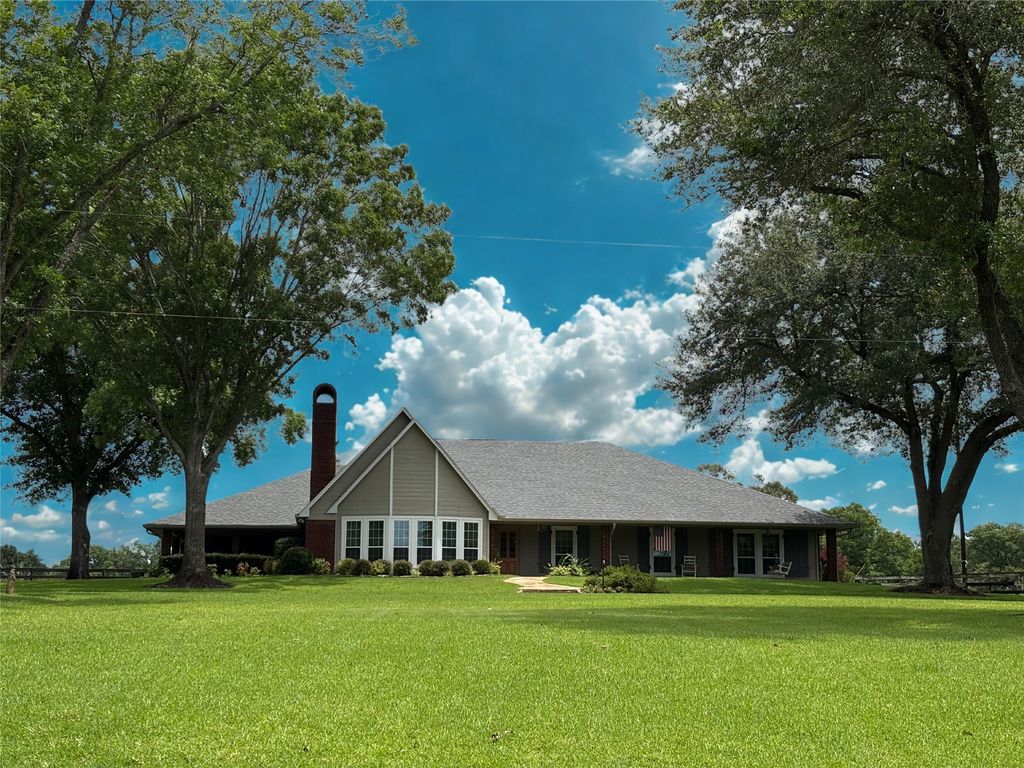 839 An County Road 320, Frankston, TX 75763