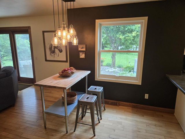 705 Poplar Way, Verona, WI 53593