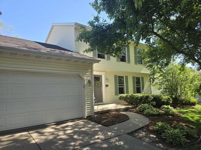705 Poplar Way, Verona, WI 53593