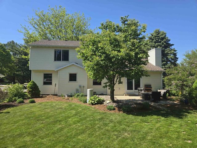 705 Poplar Way, Verona, WI 53593
