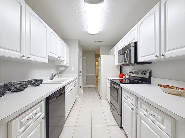 2427 SW 20TH COURT, Ocala, FL 34471