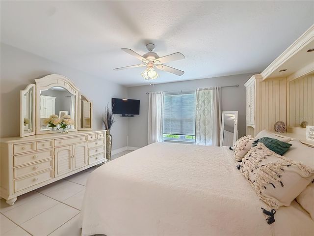 2427 SW 20TH COURT, Ocala, FL 34471