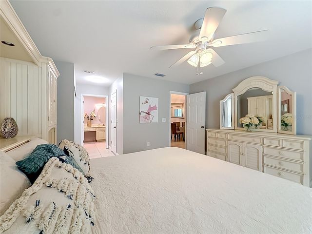 2427 SW 20TH COURT, Ocala, FL 34471
