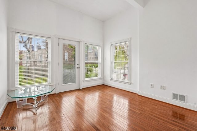 90 A Hackensack Plk R, Weehawken Twp., NJ 07086
