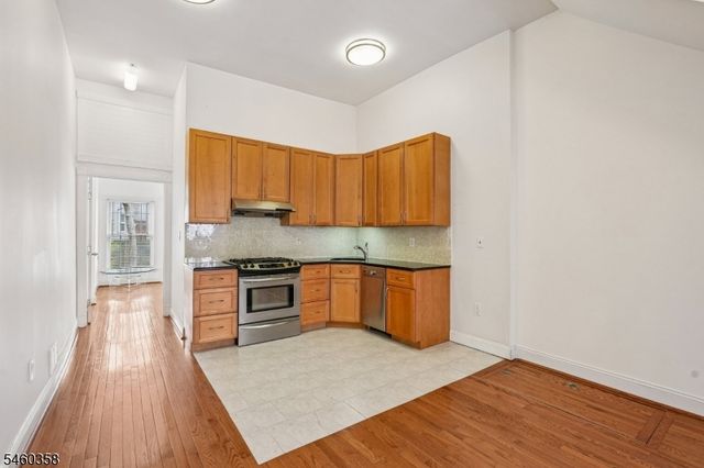 90 A Hackensack Plk R, Weehawken Twp., NJ 07086