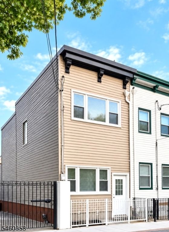 90 A Hackensack Plk R, Weehawken Twp., NJ 07086 — photo 2