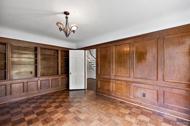 1051 Devonshire Road, Grosse Pointe, MI 48230