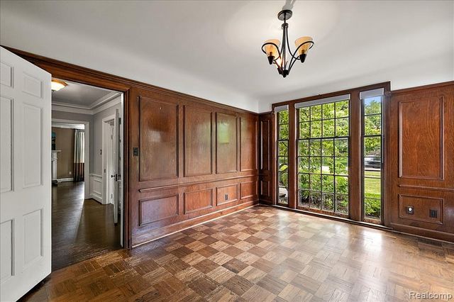 1051 Devonshire Road, Grosse Pointe, MI 48230