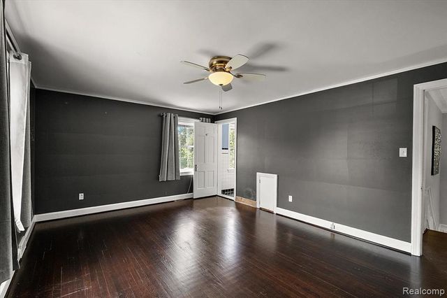 1051 Devonshire Road, Grosse Pointe, MI 48230