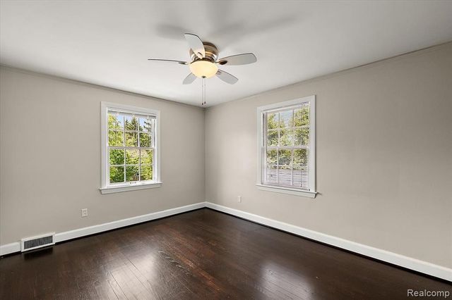 1051 Devonshire Road, Grosse Pointe, MI 48230