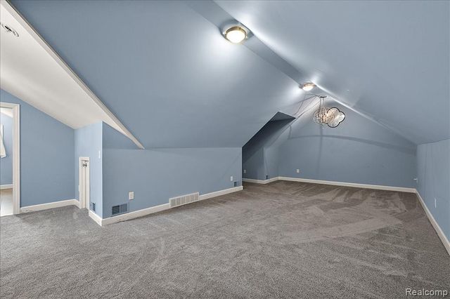 1051 Devonshire Road, Grosse Pointe, MI 48230