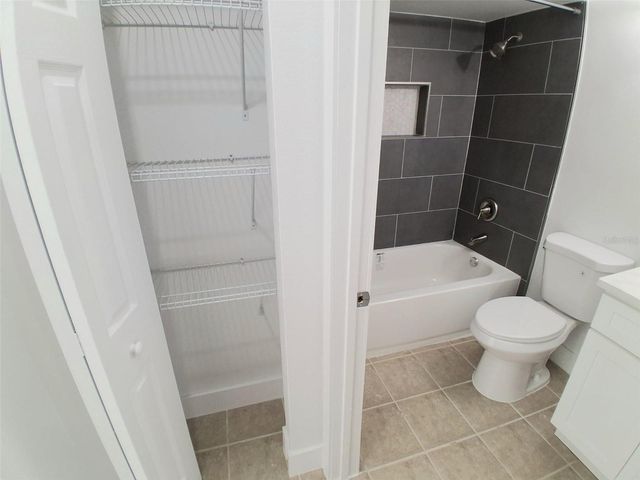 1047 FLORIDA HOLLY DRIVE, Orlando, FL 32811