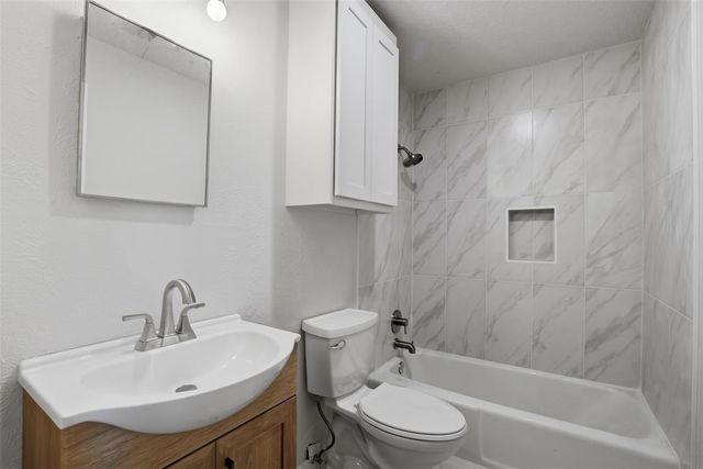 3017 NE Cimarron Trail, Lawton, OK 73507