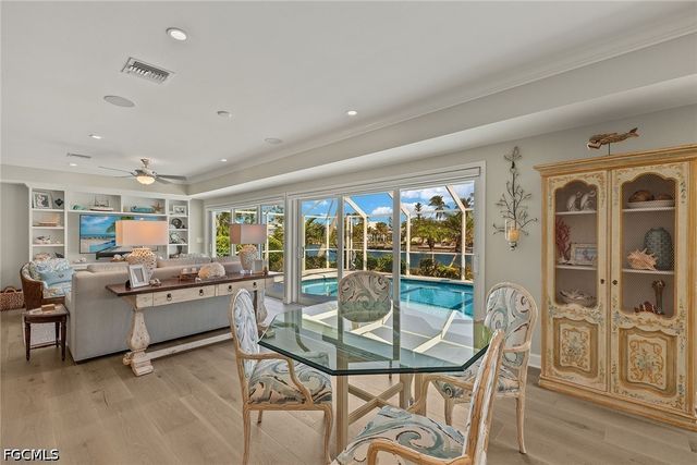 1674 Sabal Palm DR, Sanibel, FL 33957