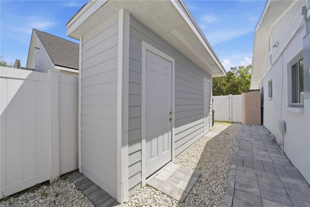 1057 WILLIS AVENUE, Sarasota, FL 34232