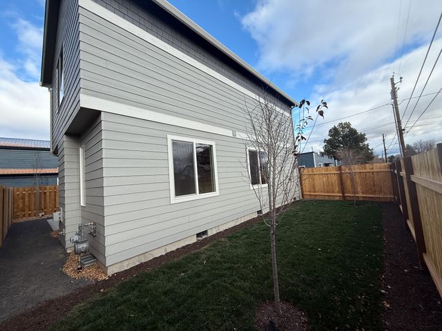 321 NE 6th Street, Prineville, OR 97754