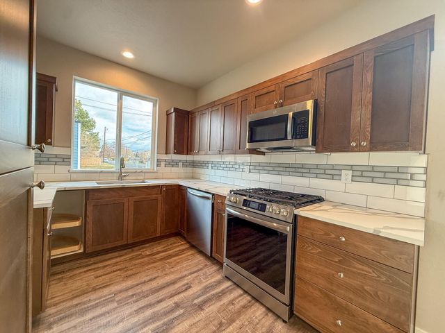 321 NE 6th Street, Prineville, OR 97754