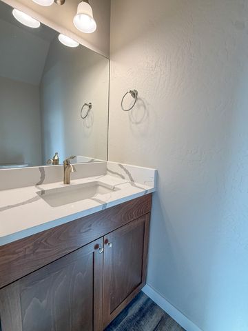 321 NE 6th Street, Prineville, OR 97754