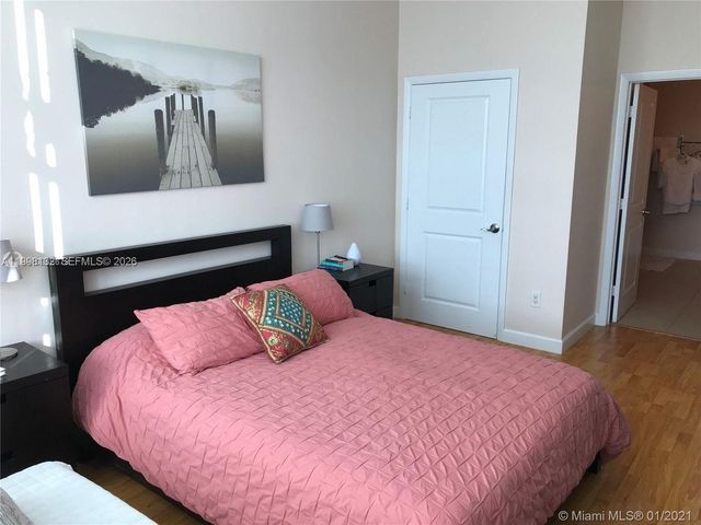 1945 S Ocean Dr M2, Hallandale Beach, FL 33009