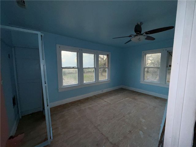 519 W Mesquite Ave, Kingsville, TX 78363